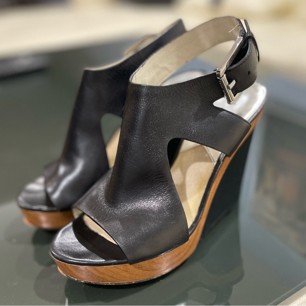 MICHAEL MICHAEL KORS Black Platform Josephine Wedge Sandal Mismatch Size L6.5 R6